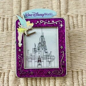 DISNEY 2011 Walt Disney World "It's Magic" Tinker Bell & Castle Sparkle Pin